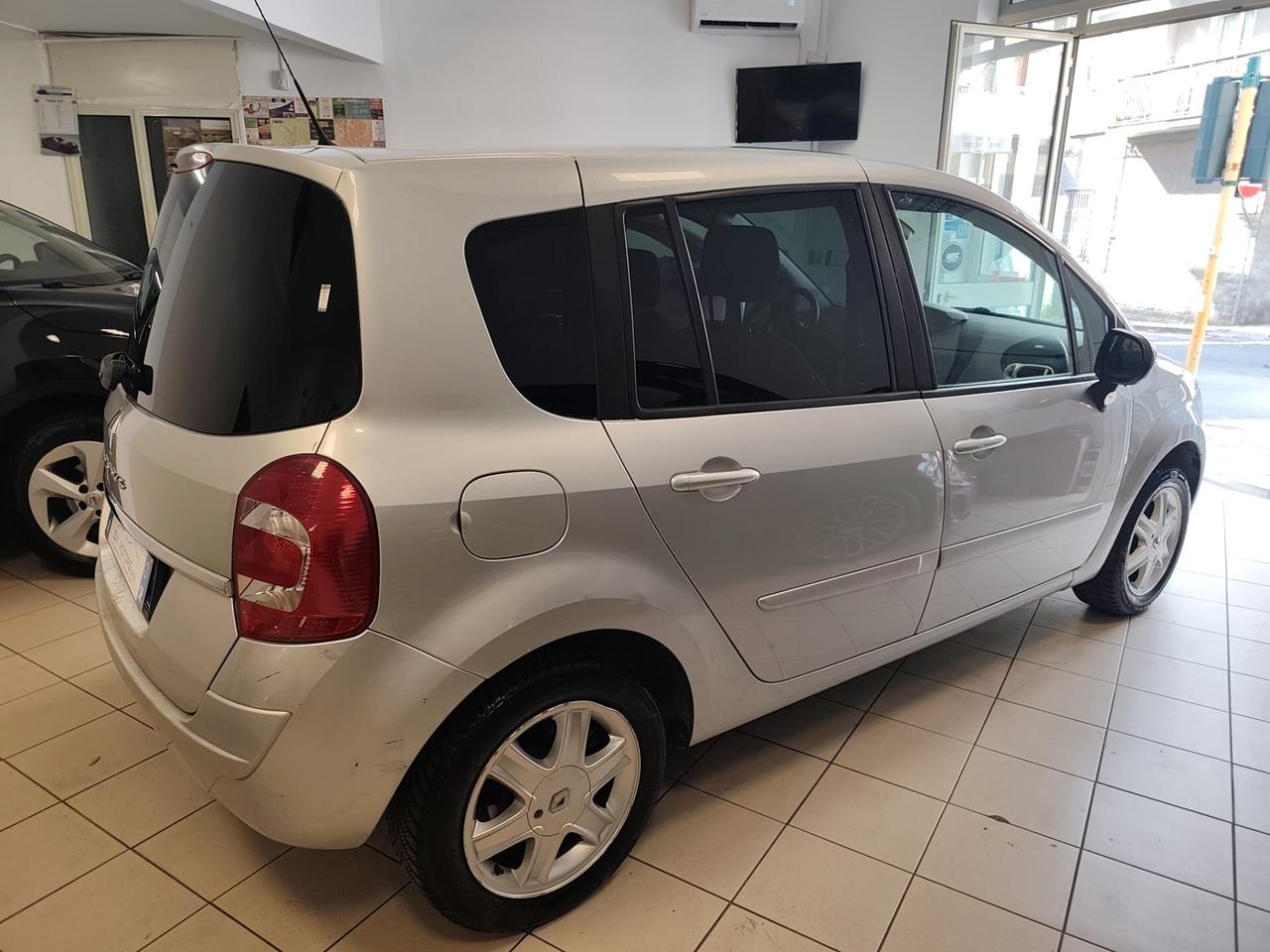 Renault Modus 1.5 dCi 85CV Dynamique