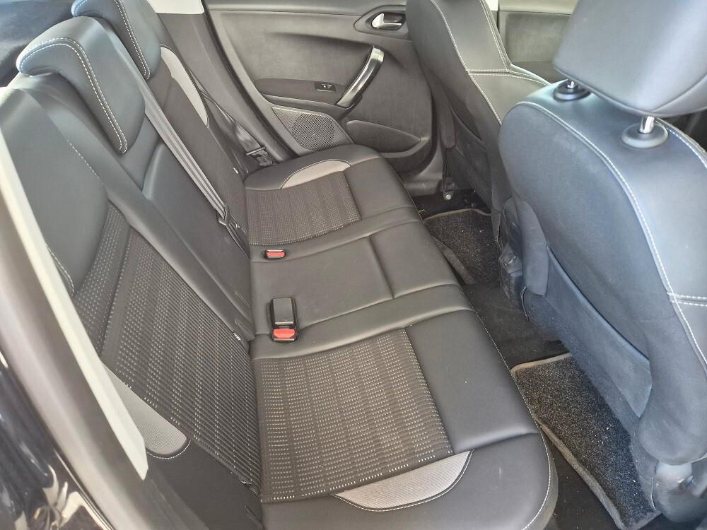 Peugeot 2008 BlueHDi 100 Allure