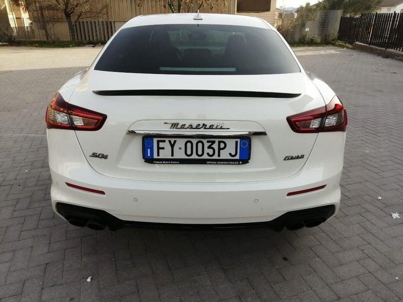 Maserati Ghibli V6 430 CV Q4 Gransport