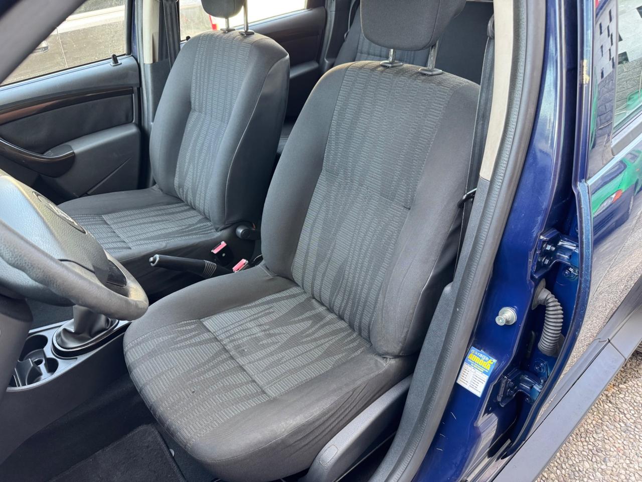 Dacia Duster unipro gomme nuove