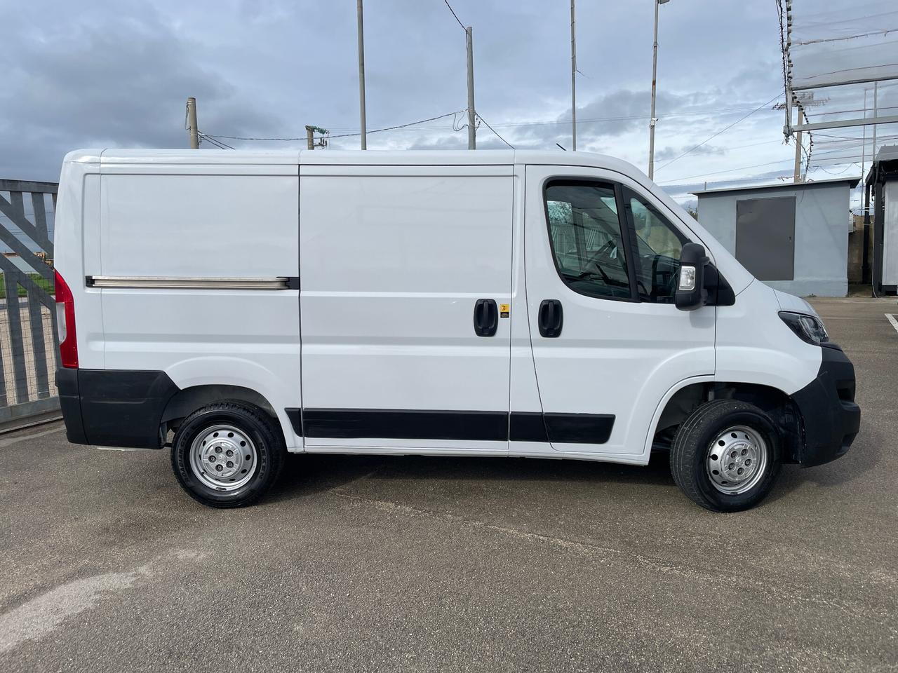 Peugeot Boxer L1H1 2.2 Bluehdi 140cv
