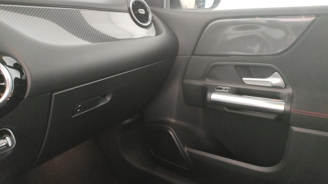 Mercedes-Benz Classe B - W247 2018 - B 200 d Executive auto