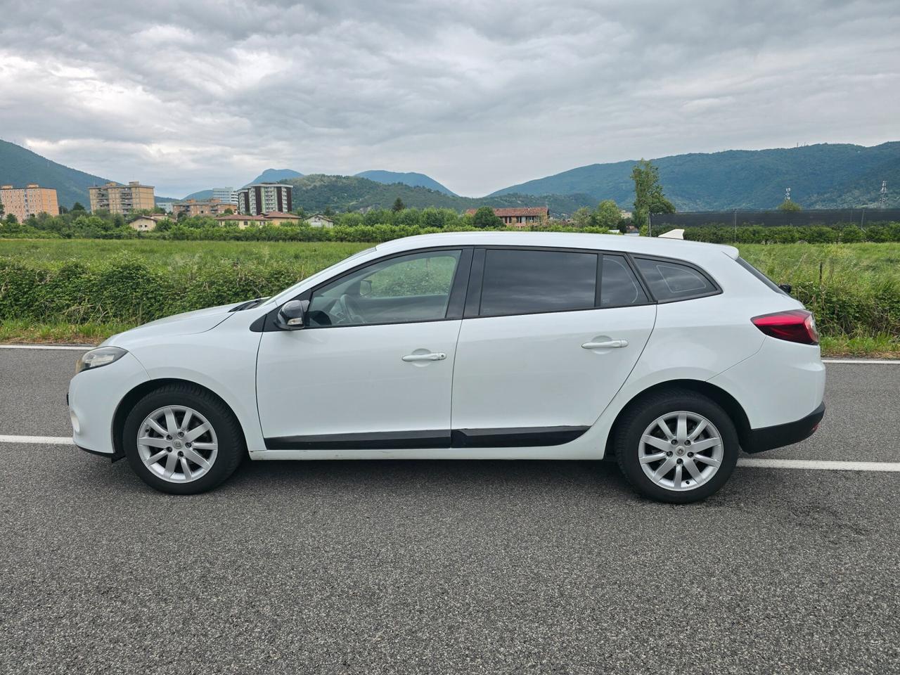 RENAULT MEGANE SPORTOUR 1.5 dCi "OK NEOPATENTATI"
