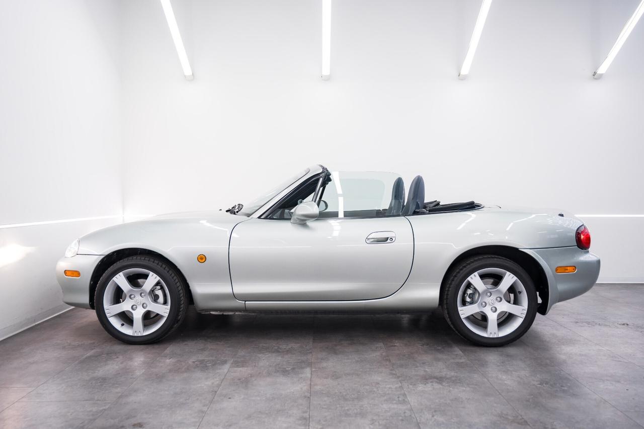 Mazda MX-5 1.8i 16V SILVER BLUES