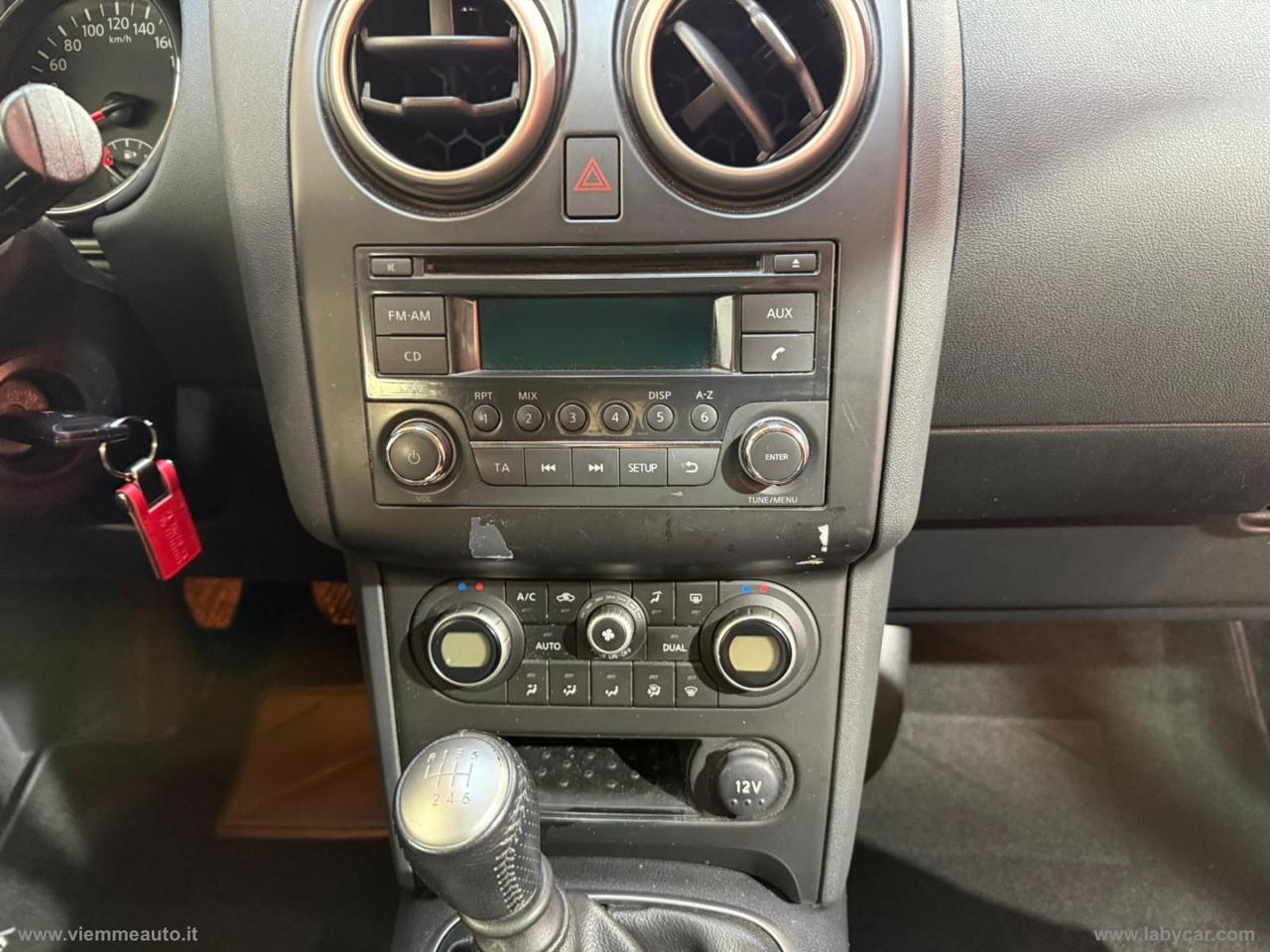 NISSAN Qashqai 2.0 dCi DPF Tekna