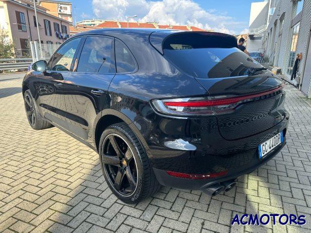 PORSCHE Macan 2.0