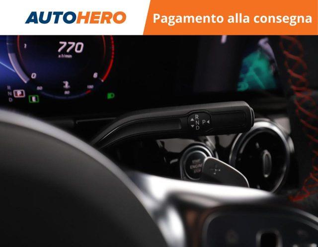 MERCEDES-BENZ GLA 180 d Automatic Premium