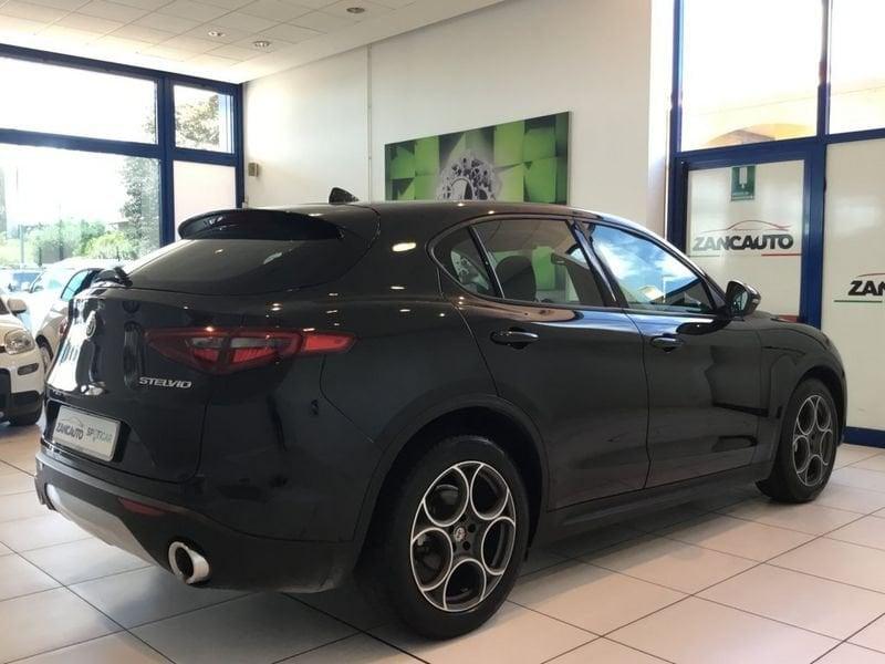 Alfa Romeo Stelvio 2.2 Turbo Diesel 160CV Business AT8 RWD MY21