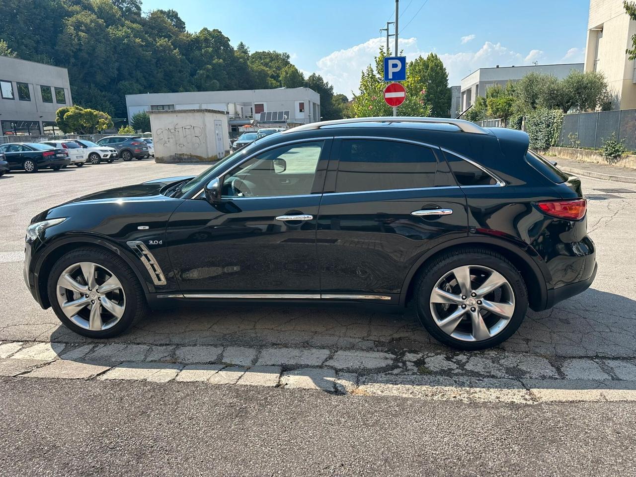 Infiniti QX70 3.0 diesel V6 AT GT Premium
