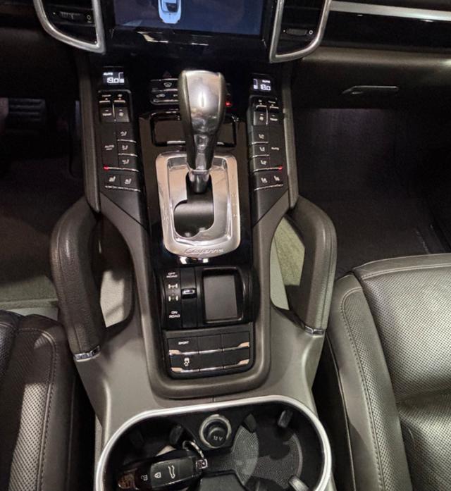 PORSCHE Cayenne 3.0 DIESEL TETTO TAGLIANDI PORSCHE