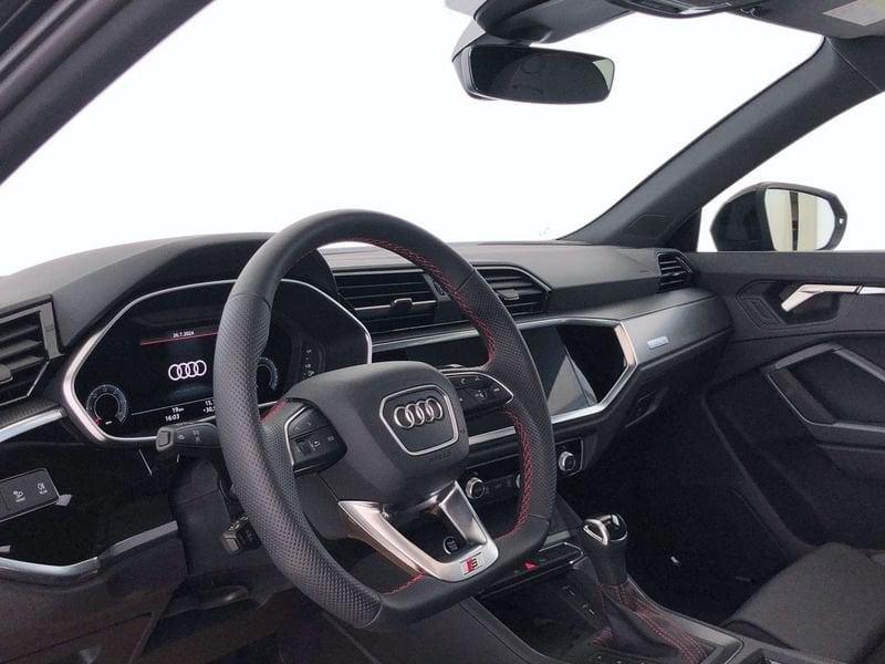 Audi Q3 SPB 40 TDI quattro S tronic Identity Black