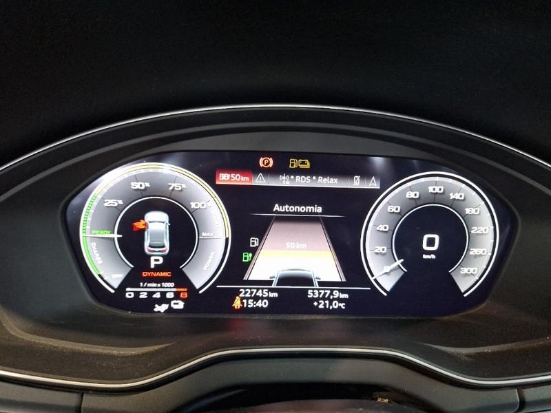 AUDI Q5 50 TFSI e Business quattro S tronic