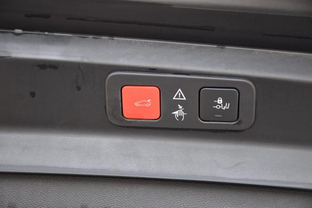 PEUGEOT 5008 BlueHDi 130 S&S EAT8 Crossway