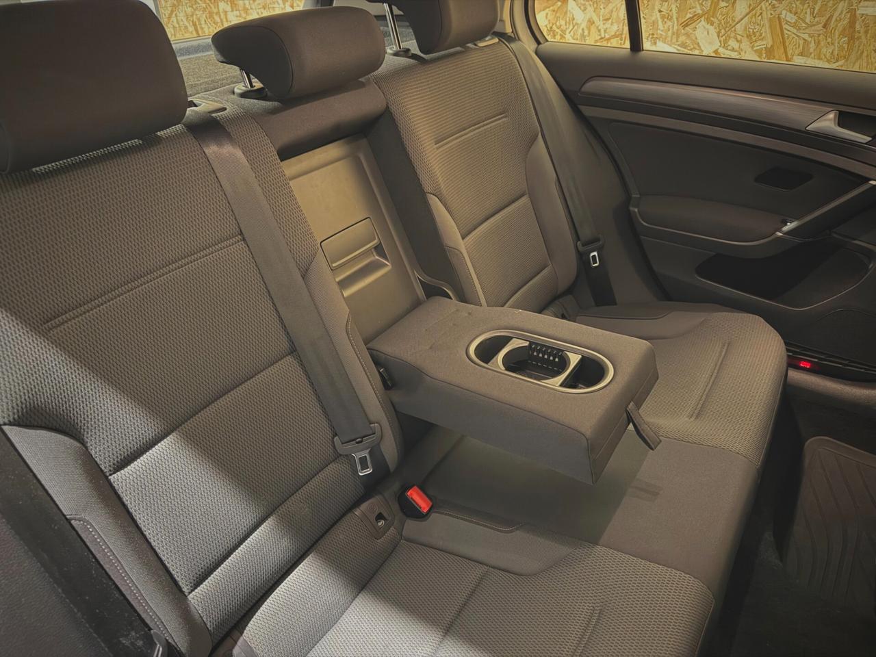 Volkswagen Golf 7.5 1.5 TGI DSG