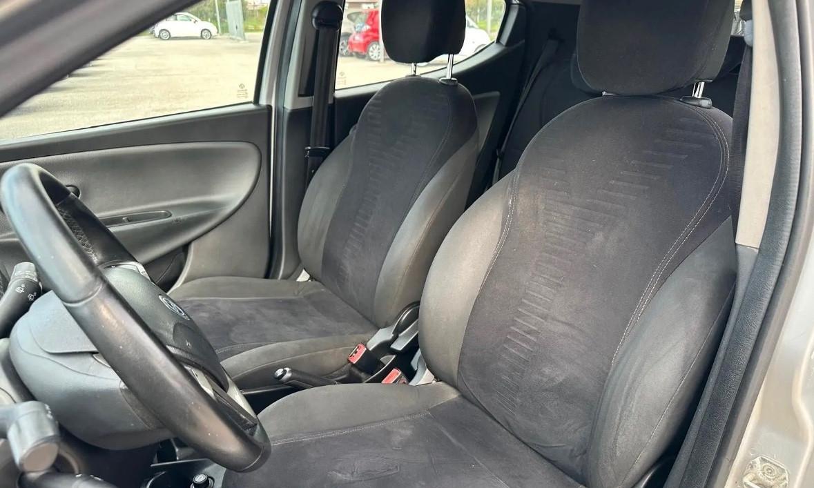 Lancia Ypsilon 1.2 / FINANZIAMENTI /RATE