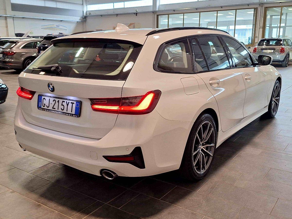 BMW 320 D TOURING HYBRID SPORT - INDIVIDUAL - X-DRIVE - BIANCO PERLA - TETTO - SEDILI SPORT - BLACK PACK - COCKPIT PRO - FULL LED - GARANZIA