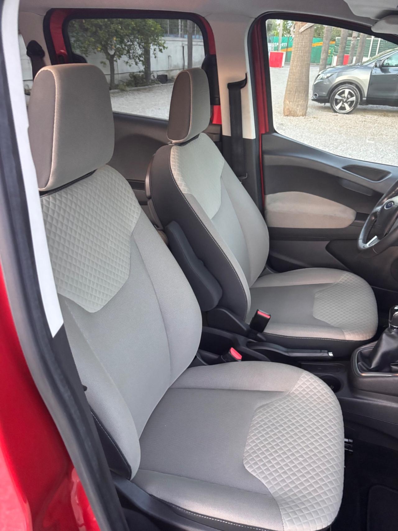 Ford Tourneo Courier Tourneo Courier 1.0 EcoBoost 100 CV Titanium