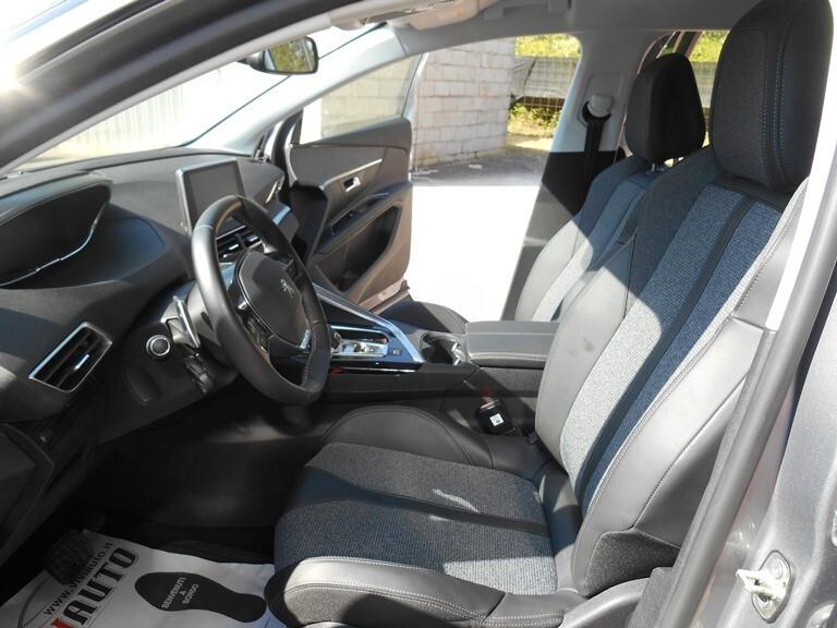 Peugeot 3008 BENZINA AUTOMATICO KM 22000