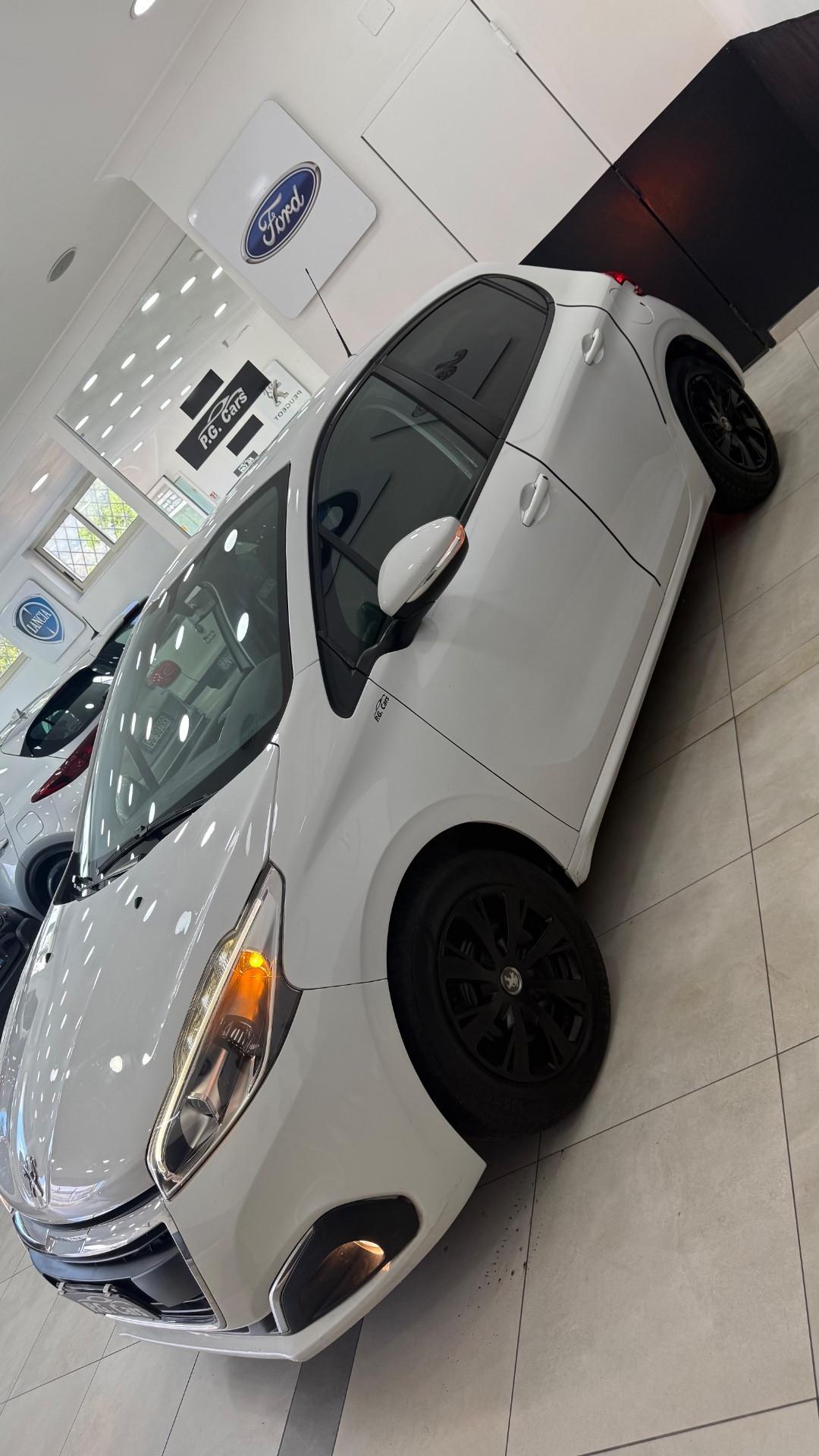 Peugeot 208 BlueHDi 75 5 porte Allure