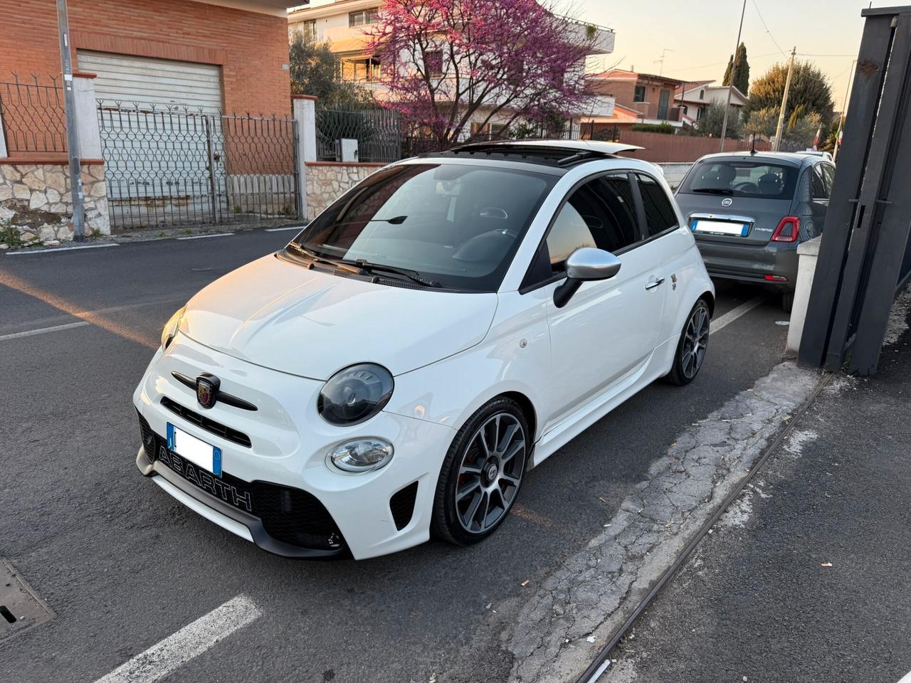 Abarth 500 1.4 Turbo T-Jet - Tetto - Tutto incluso - Full opt