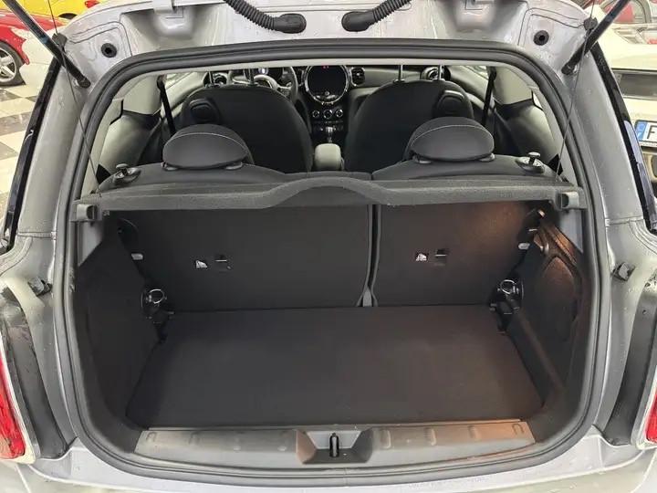 Mini 1.5 Cooper Essential