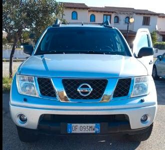 Nissan Navara 2.5 dCi 4 porte Double Cab XE