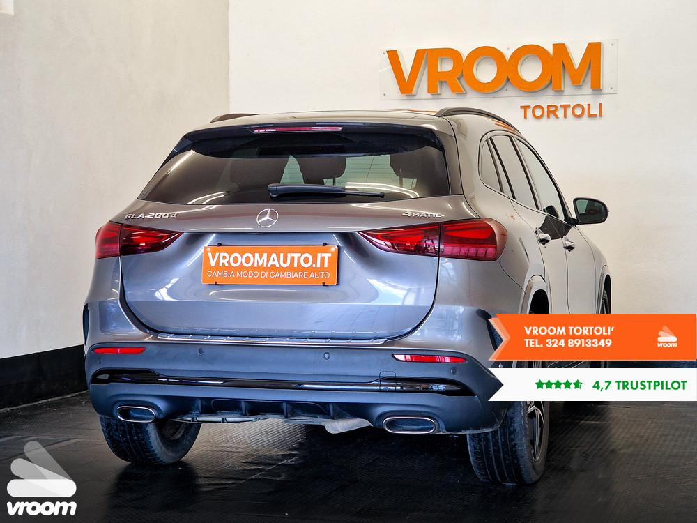 MERCEDES GLA (H247) GLA 200 d Automati...