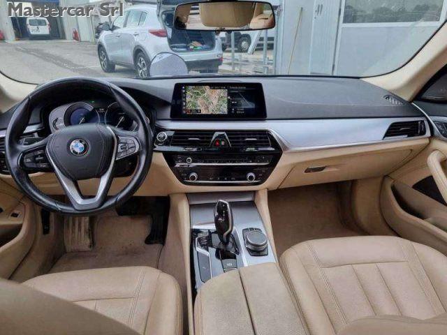 BMW 530 530d Touring PELLE business 265cv auto - FS560VL