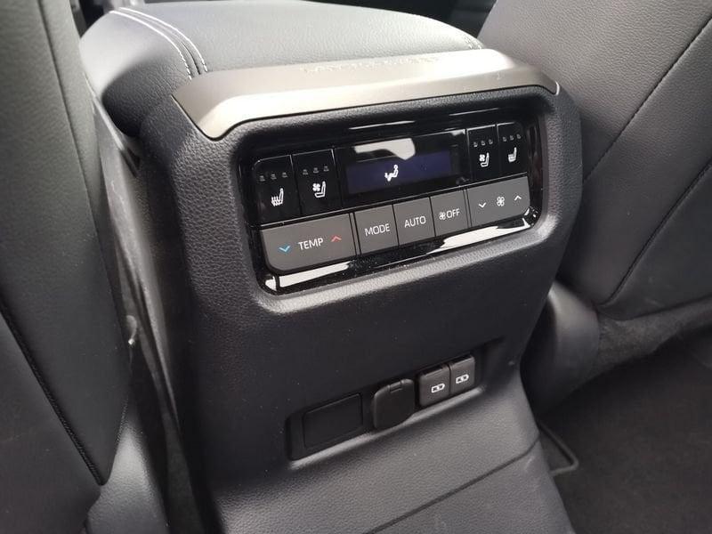 Toyota Land Cruiser 2.8 D4D A/T AWD First Edition