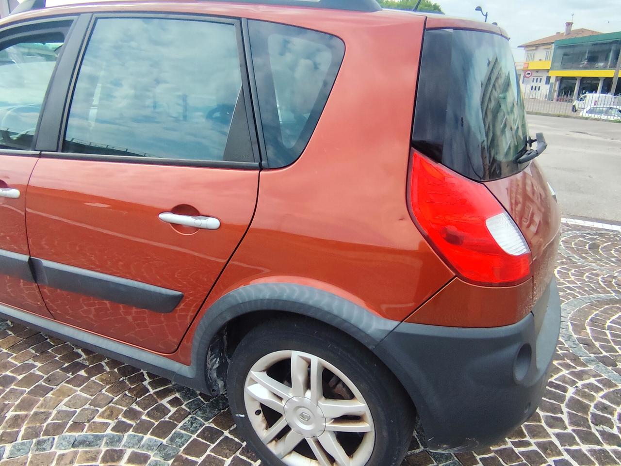 Renault Scenic Scénic 1.9 dCi/130CV Serie Speciale Exception