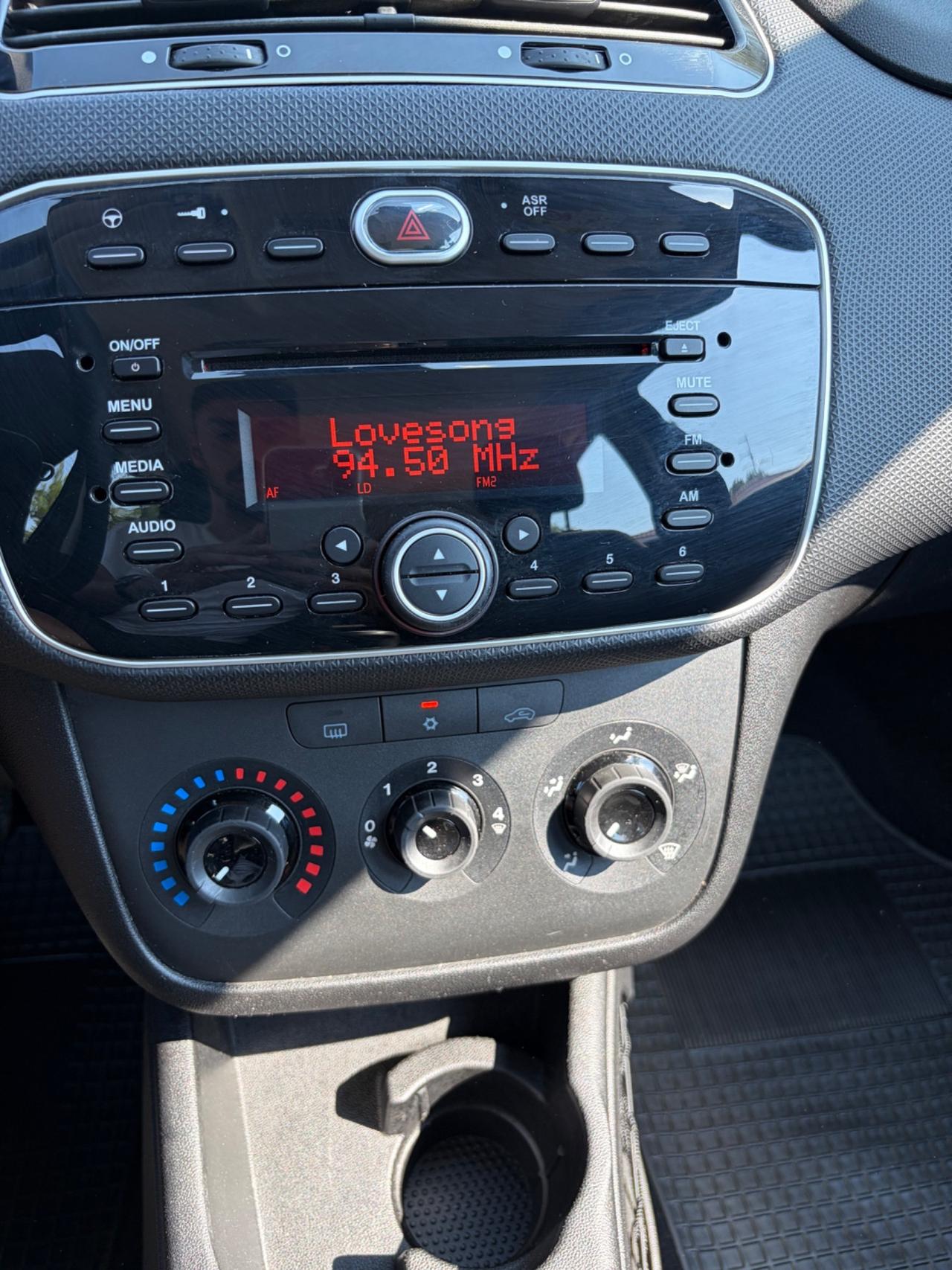 Fiat Punto 1.3 MJT 75CV SOLO 130M KM LEGGI ANNUNCIO