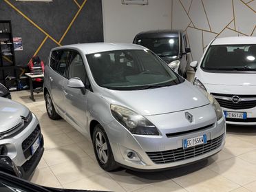RENAULT - Scénic X-Mod - 1.5 dCi 110CV Luxe. 7P