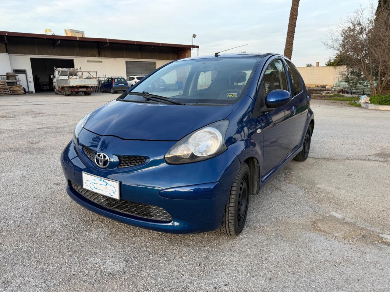 Toyota Aygo 1.0 12V VVT-i 5 porte Blue