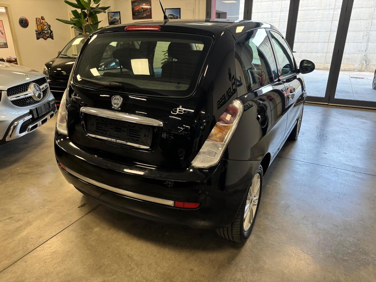 Lancia Ypsilon 1.2 69 CV Platino