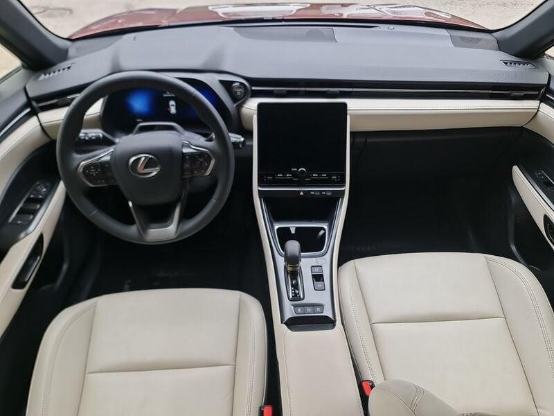 Lexus LBX 1.5 Hybrid 136 Elegant 2WD