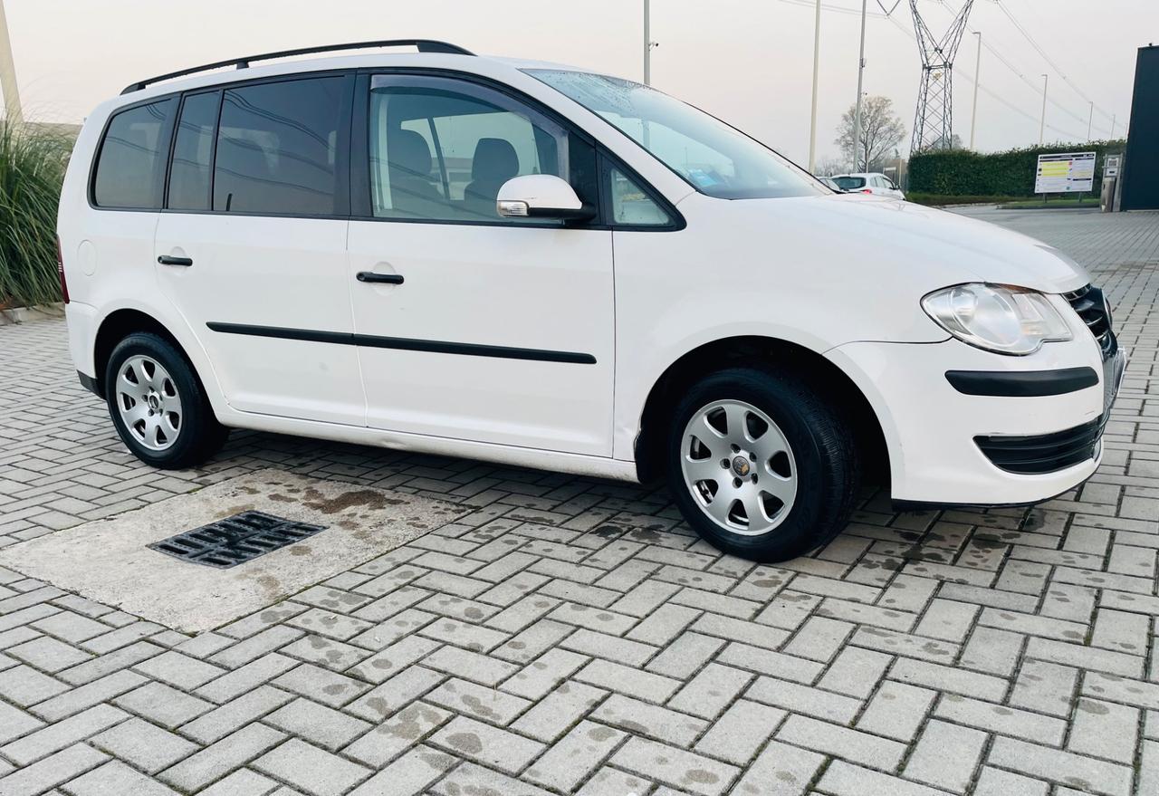 Volkswagen Touran 2.0 Trendline Ecofuel