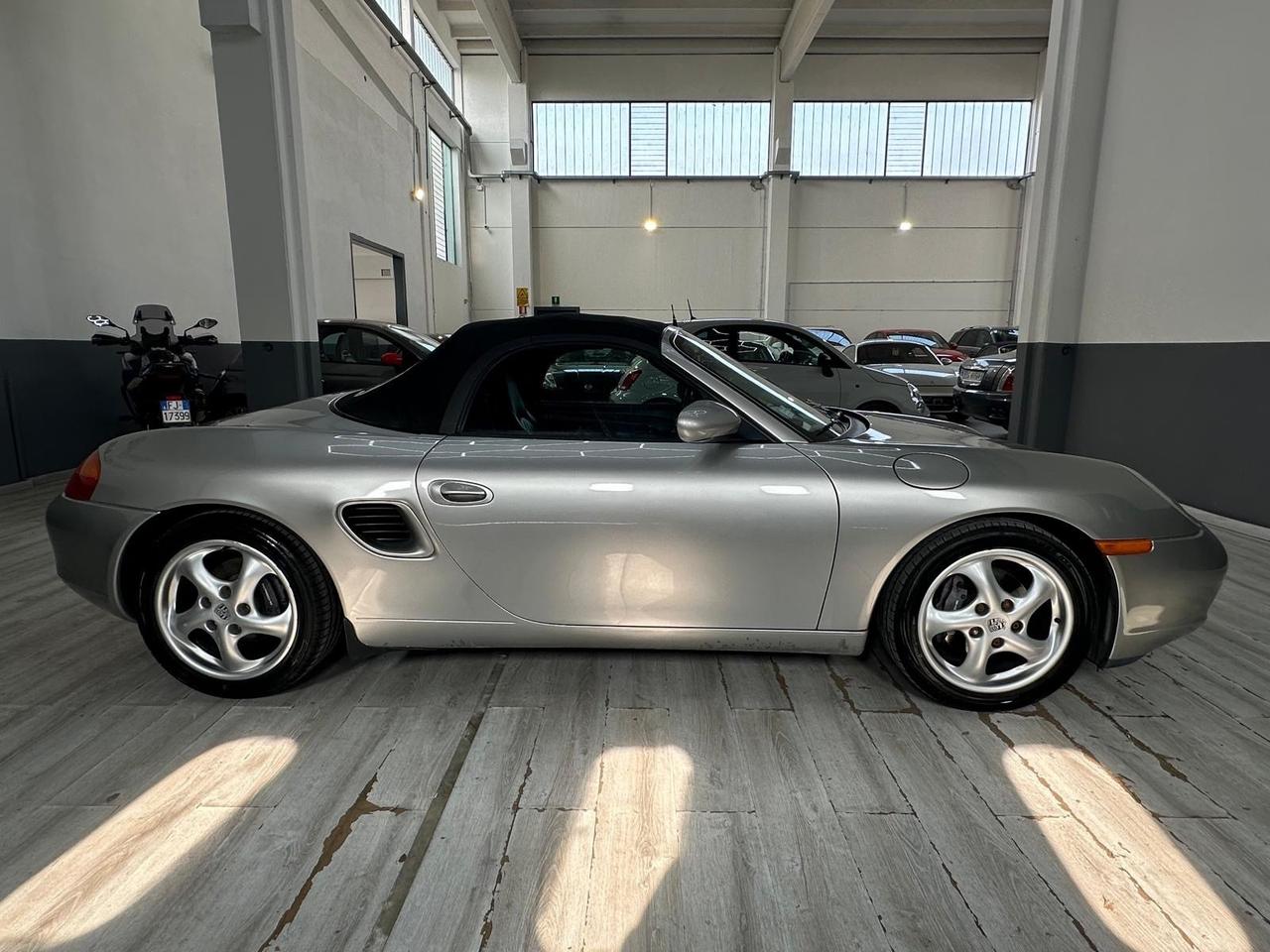 Porsche Boxster 2.5i 24V cat