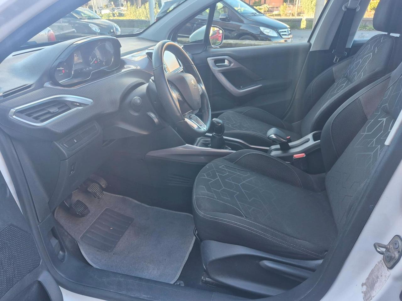 Peugeot 2008 1.4 HDi 68CV Active