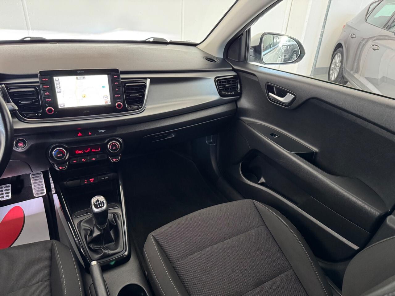 Kia Rio 1.4 CRDi 5p. Cool Tekno Pack 90cv Ok Neopatentati