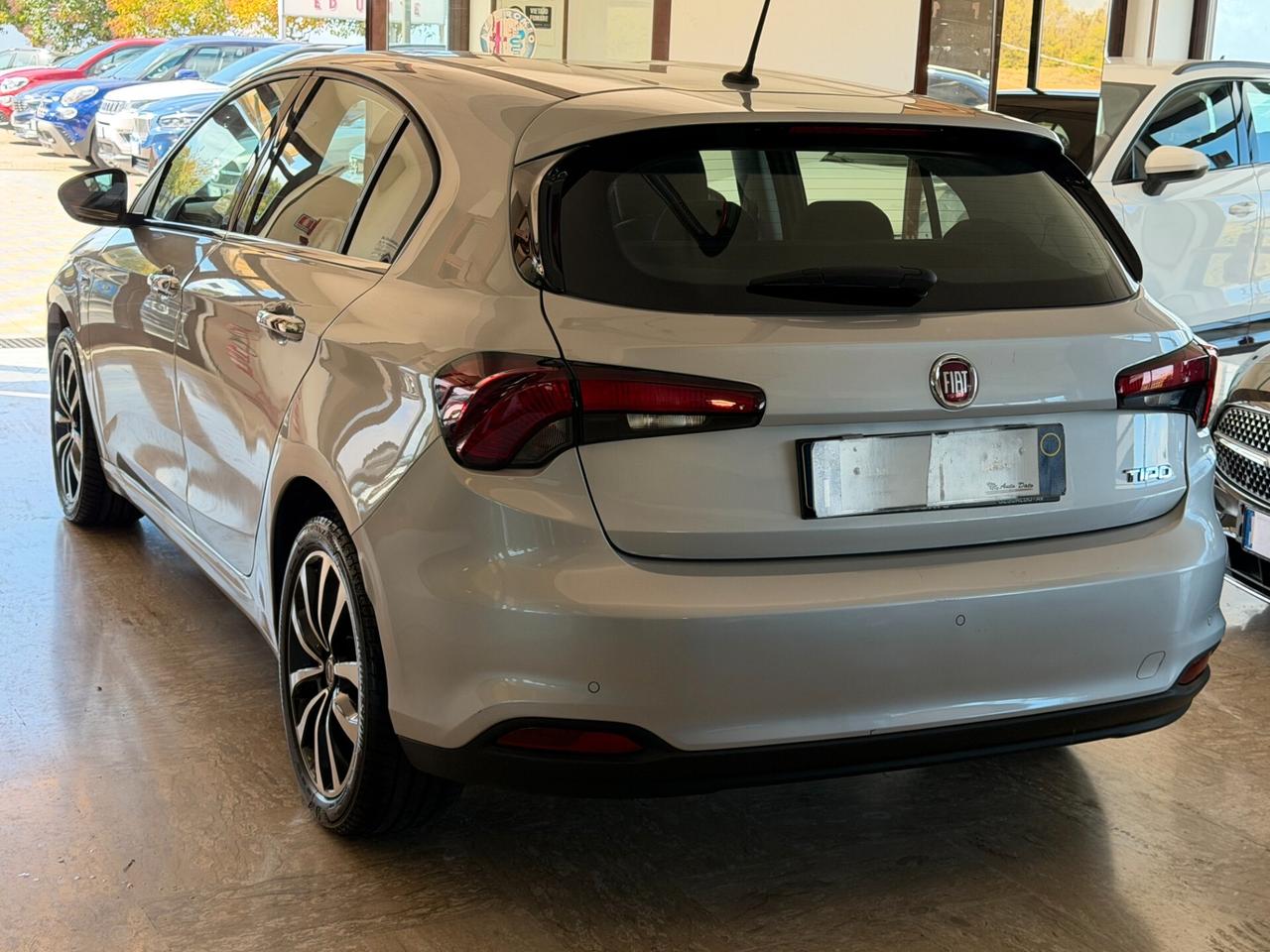 Fiat Tipo 1.6 M.JET 120 cv. 5 porte LOUNGE (Nav)