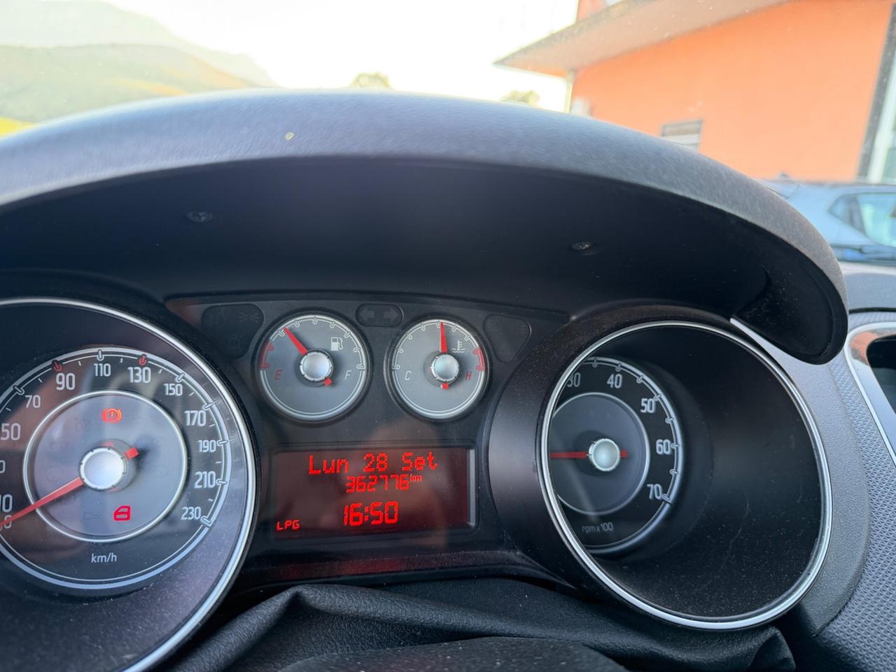 Fiat Punto 1.4 8V 5 porte Easypower Easy