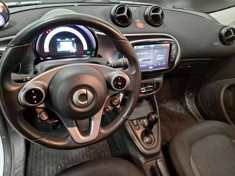 SMART FORFOUR EQ 60KW PASSION 5 PORTE BERLINA