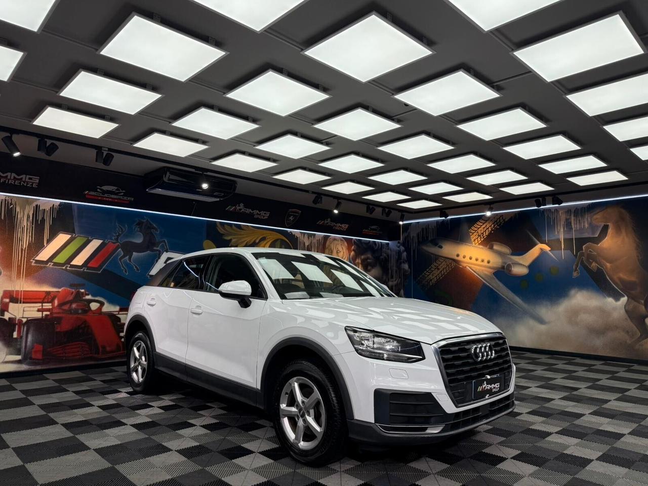 Audi Q2 30 TDI S tronic Business (645)