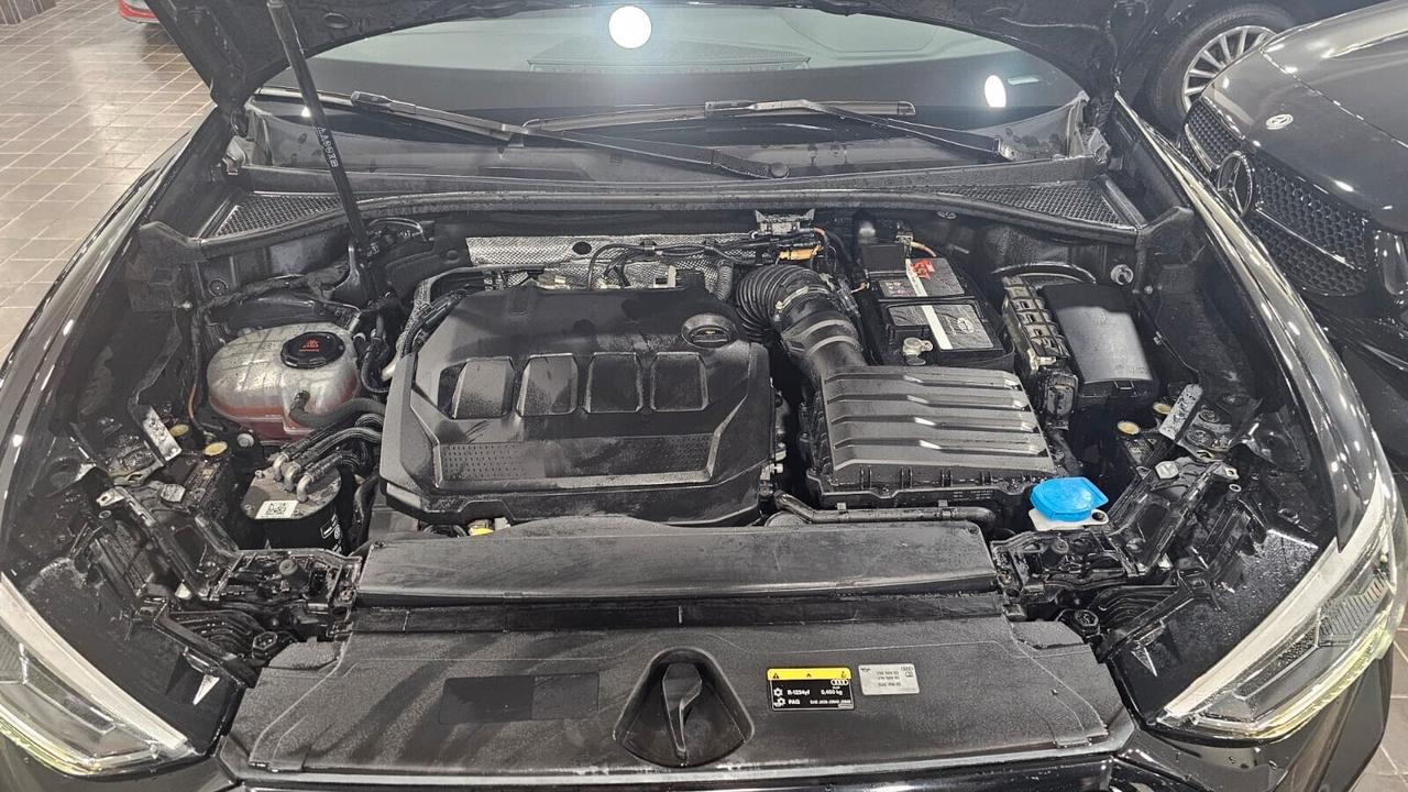 NUOVA AUDI Q3 SPORTBACK S-LINE EDITION 35 TDI 150CV S-TRONIC IDENTITY BLACK