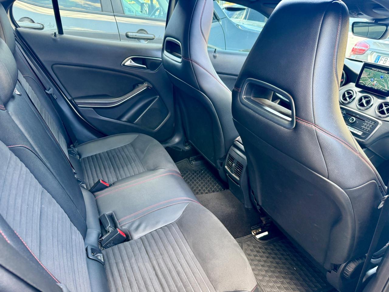 Mercedes-benz GLA 220 d Automatic Premium