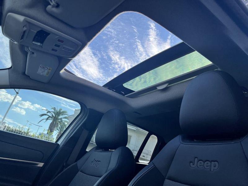 Jeep Avenger 1.2 MHEV SUMMIT-TETTO APRIBILE/PELLE