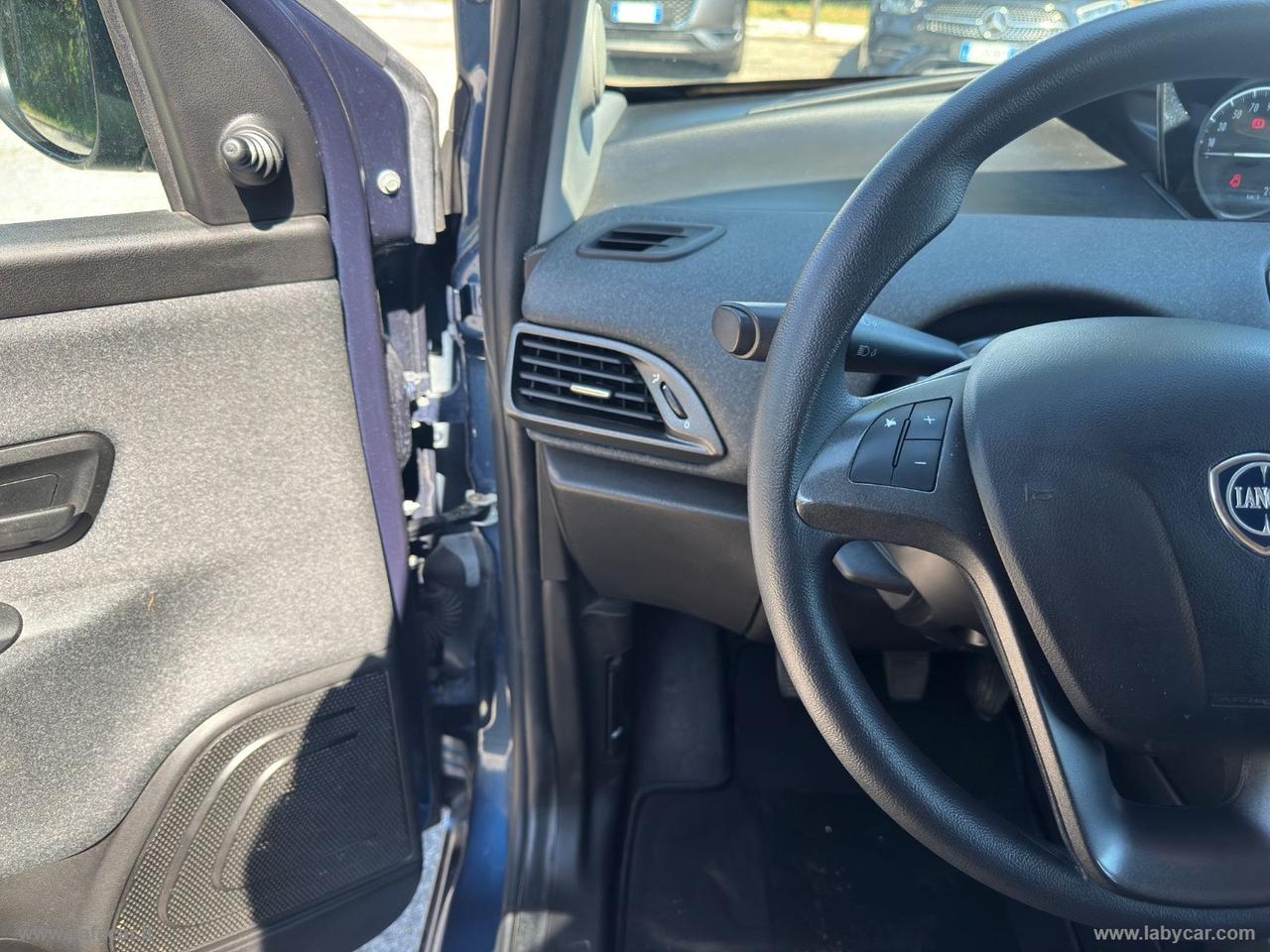 LANCIA Ypsilon 1.0 FireFly 5pS&S Hyb. Eco Silv.