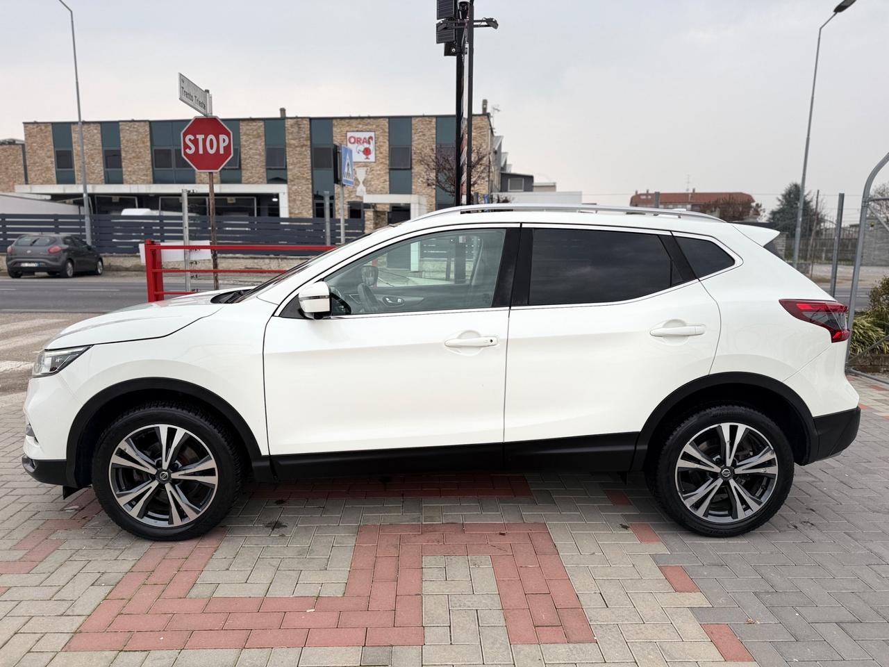 Nissan Qashqai 1.5 dCi 115 CV Tekna.BIACO PERLA
