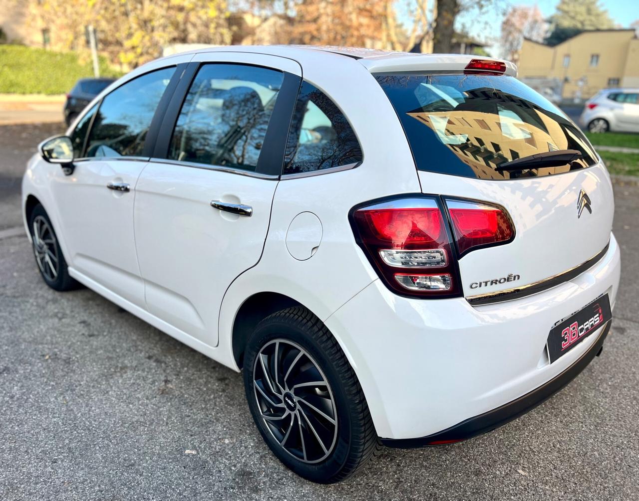Citroen C3 1.2 benzina €6 OK NEOPATENTATI full DISTRIBUZIONE NUOVA!!!
