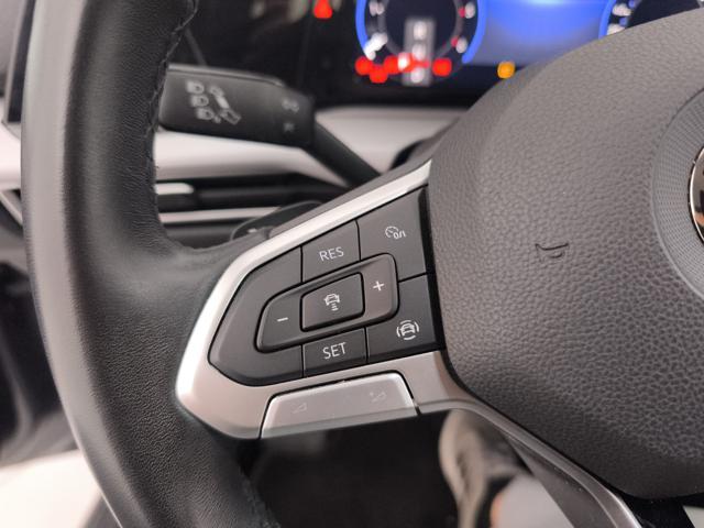 VOLKSWAGEN Golf 2.0 tdi Life 150cv dsg